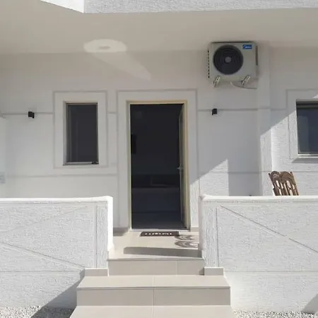 Guest house Juna Ksamil