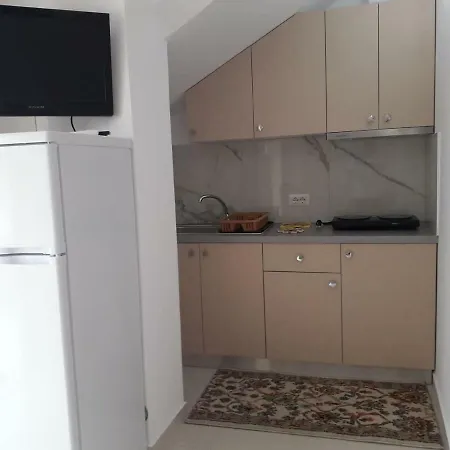 Guest house Juna Ksamil