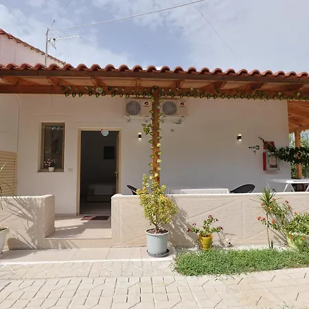 Juna Maison d'hôtes Ksamil