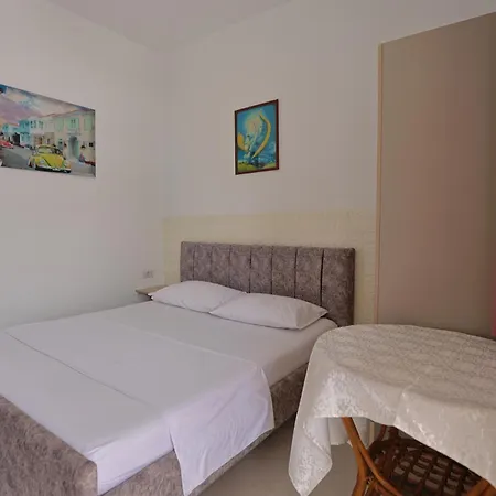 Juna Maison d'hôtes Ksamil