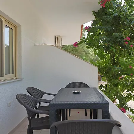 Juna 3* Ksamil